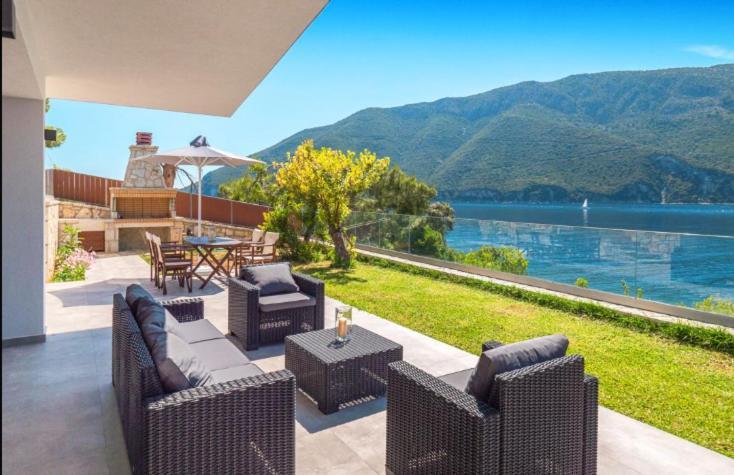 Mr Grey Luxury Villa Spartokhorion Екстер'єр фото