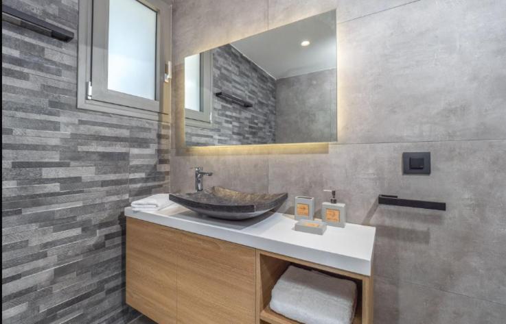 Mr Grey Luxury Villa Spartokhorion Екстер'єр фото